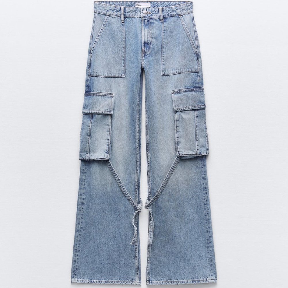 NWT Blue Mid Rise Cargo Jeans, 14